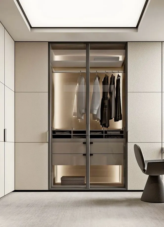 Aluminium-framed glass door, dressing room