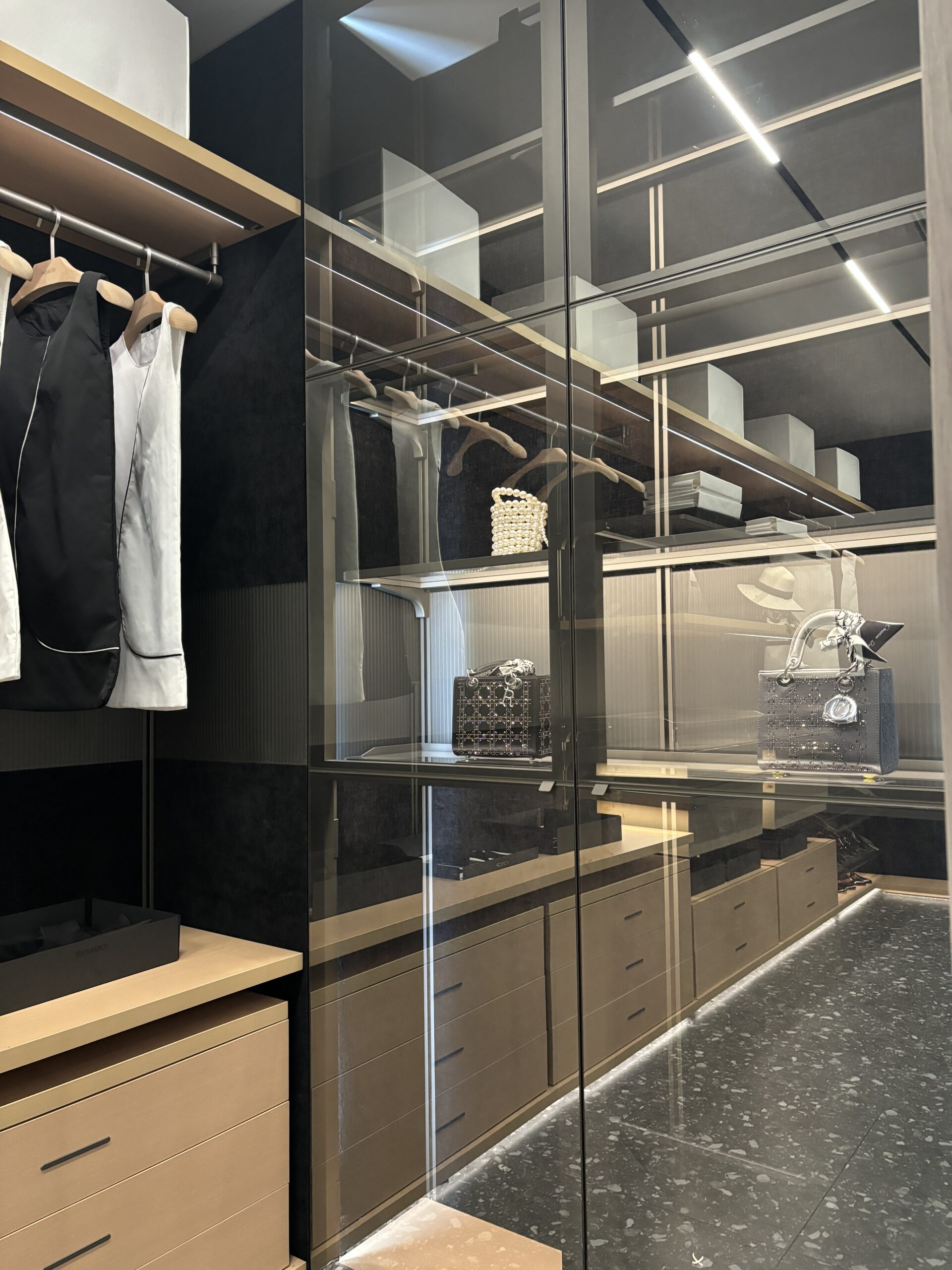 Luxury Glass Door Walk-In Wardrobe Closet System with LED Lighting – Available in Multiple Sizes & Colors